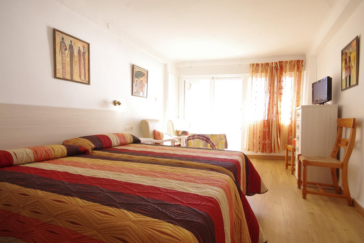 Apartamentos Los Pinos Calpe Exteriör bild
