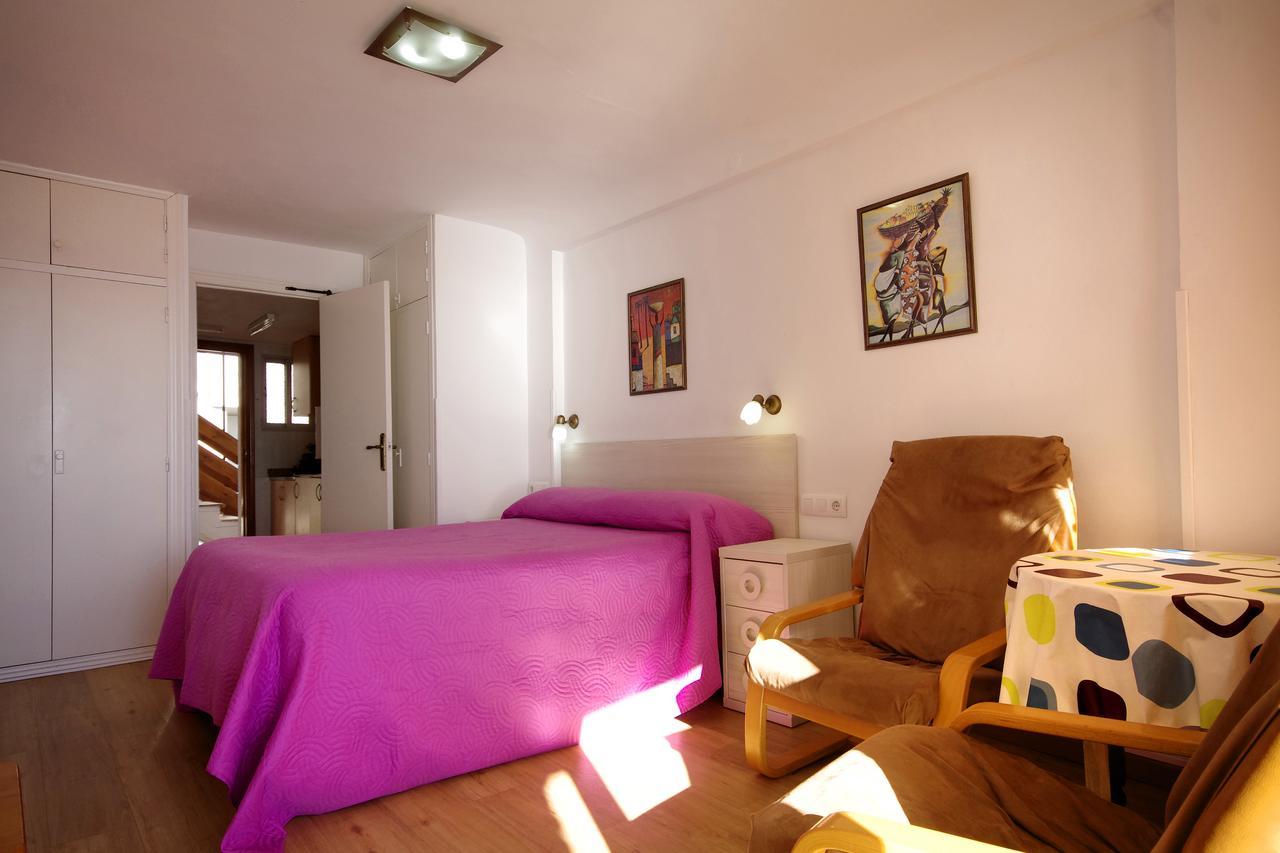 Apartamentos Los Pinos Calpe Exteriör bild